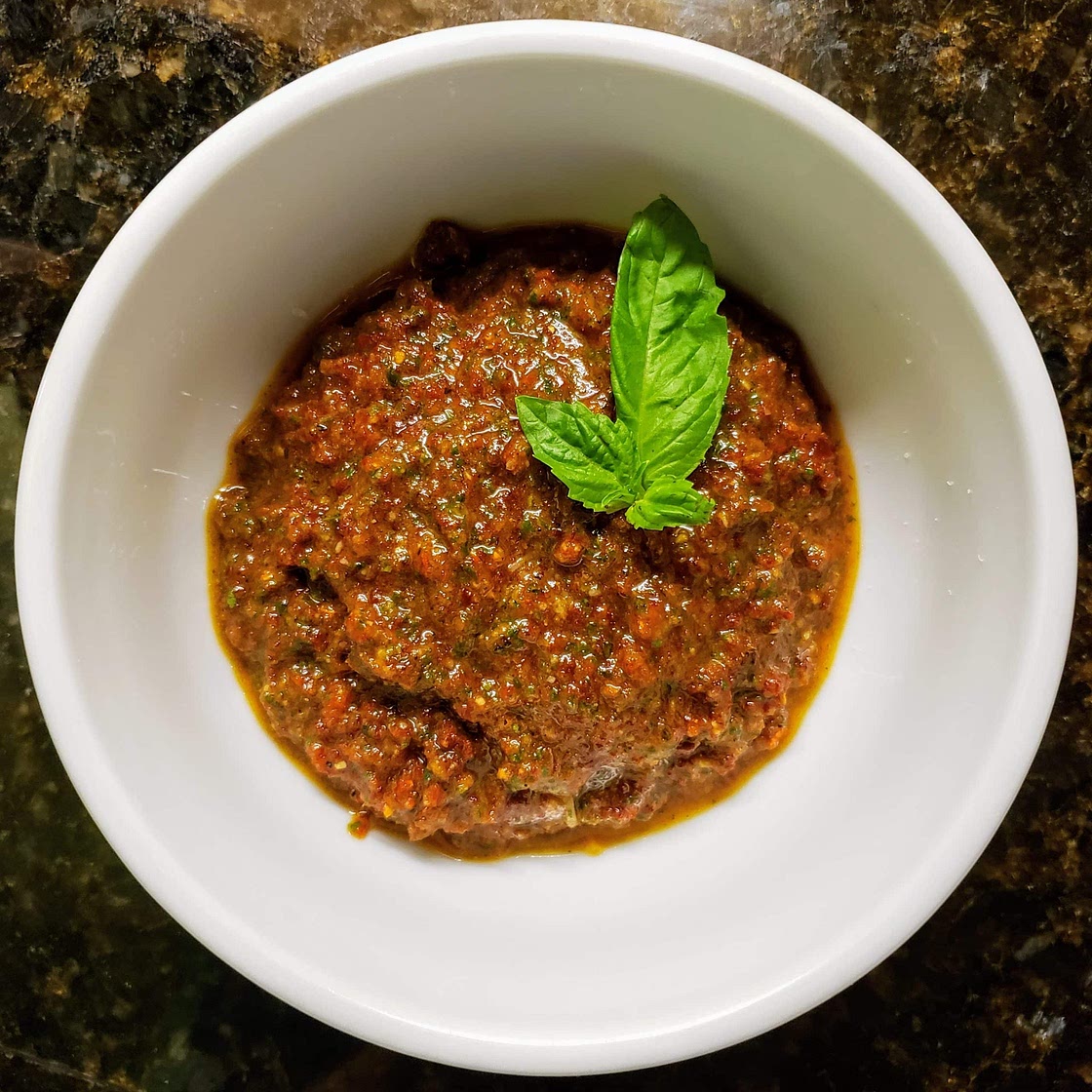 Sun-dried tomato pesto
