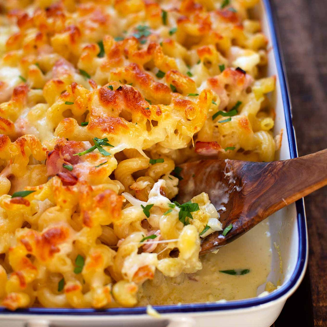 Nudelauflauf mit Schinken-Sahne-Sauce