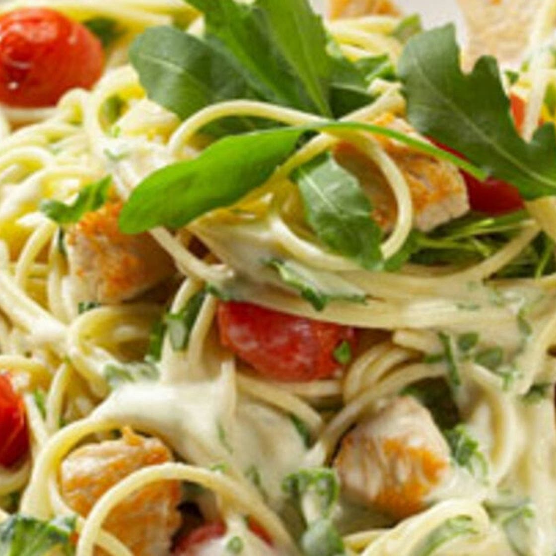 Rucola-Pasta mit Frischkäsesauce