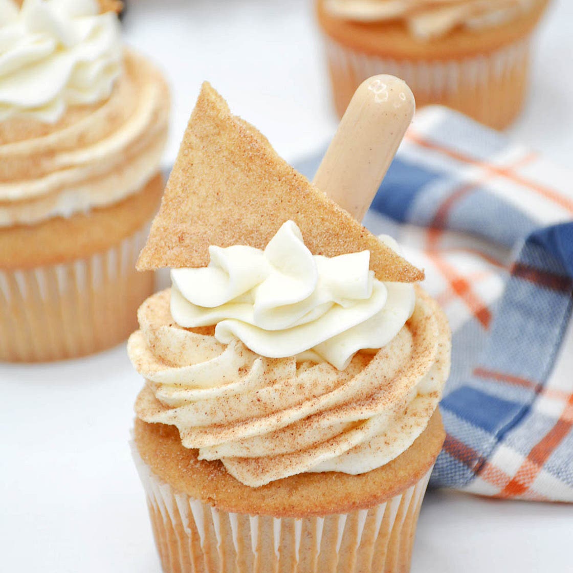 Horchata Cupcakes with Cinnamon Frosting