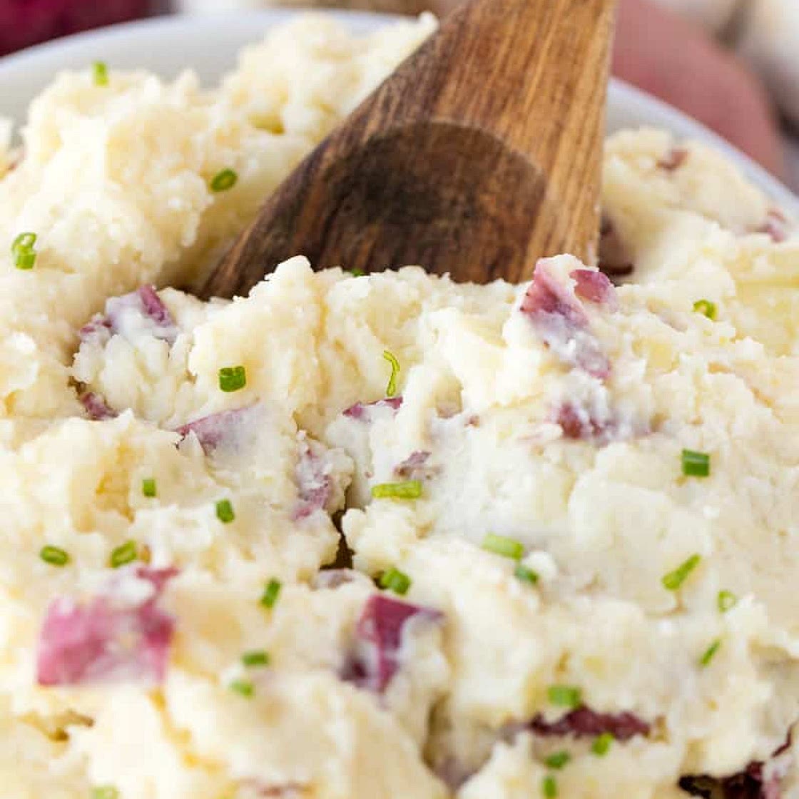 Steakhouse Style Garlic Mashed Potatoes