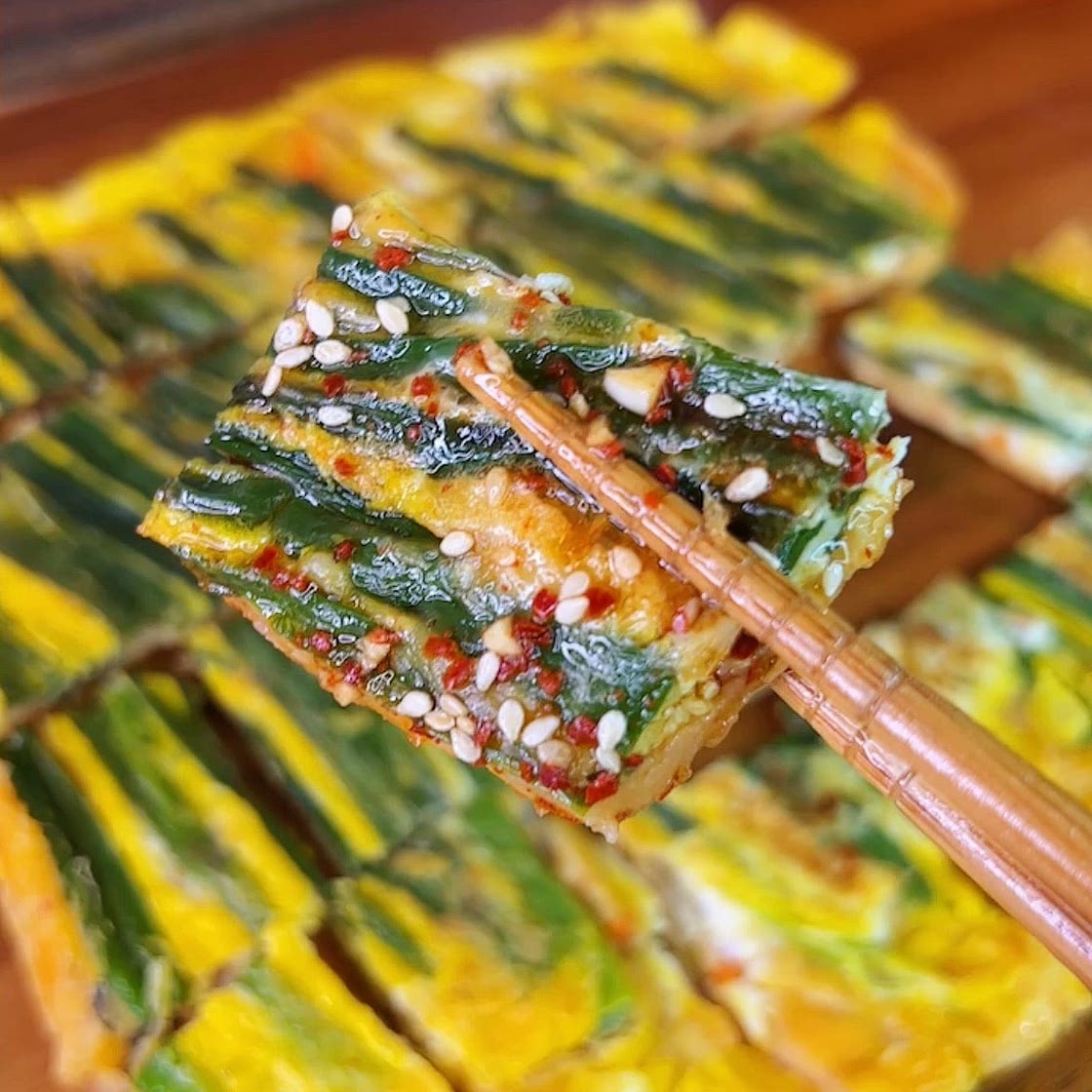 Korean green onion pancake (Vegetable Pajeon)