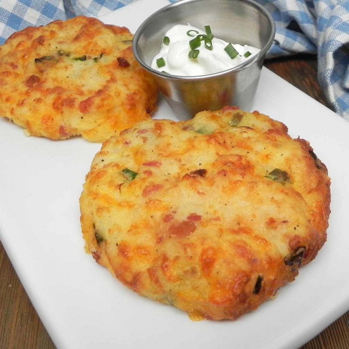 Air Fryer Loaded Mashed Potato Cakes