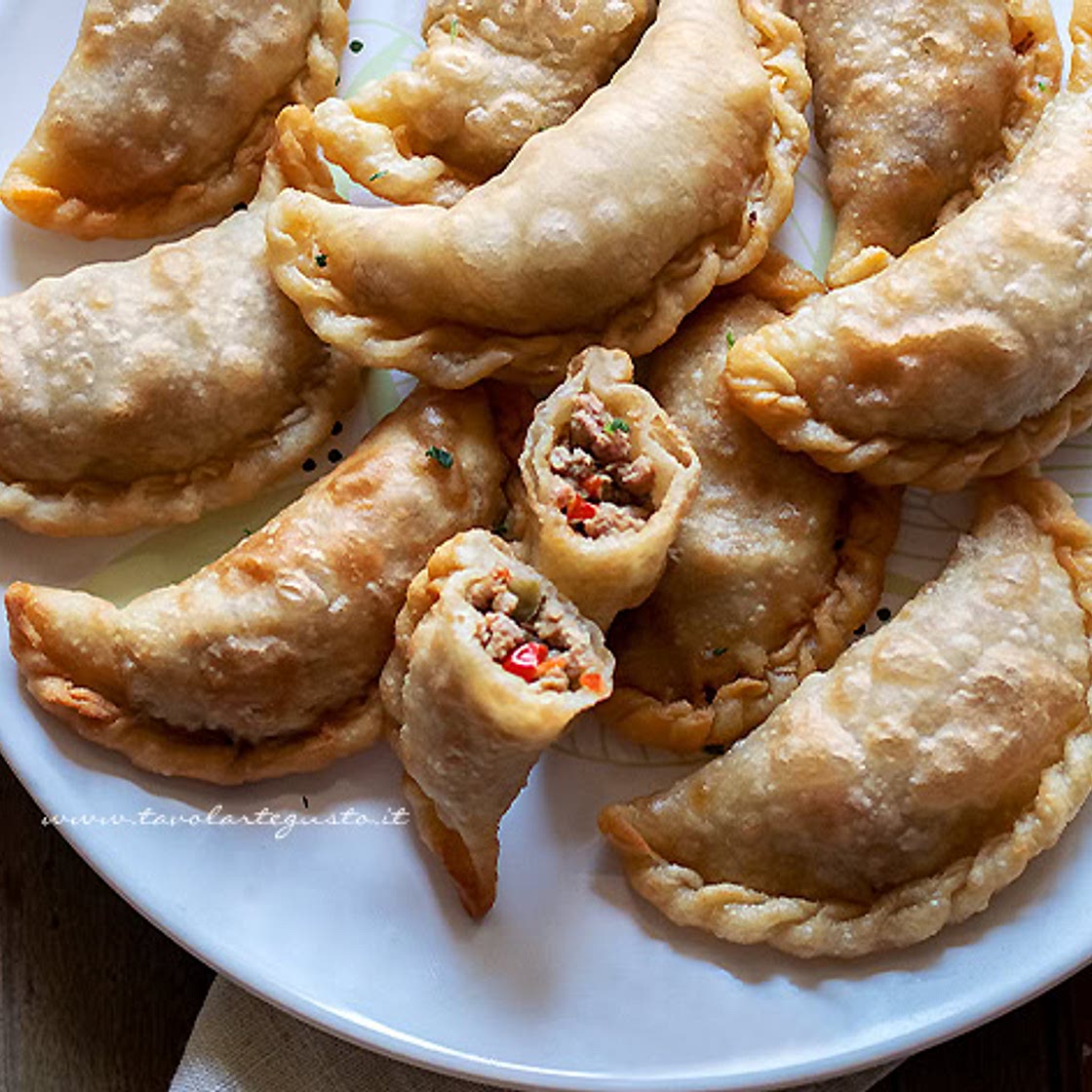 Empanadas: Ricetta originale delle Empanadas argentine (al forno o fritte)