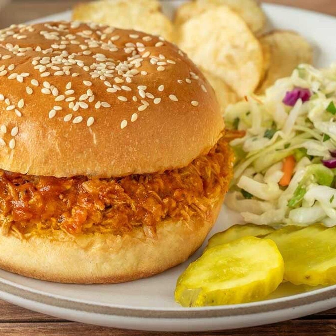 Slow Cooker Pulled Pork Sandwiches with BBQ Sauce
