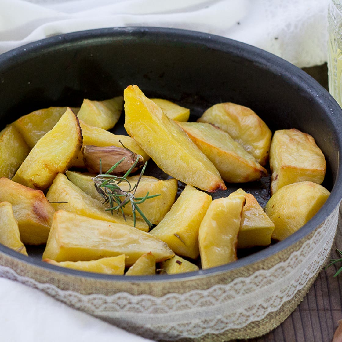 Patate al forno perfette, croccanti fuori e morbide dentro