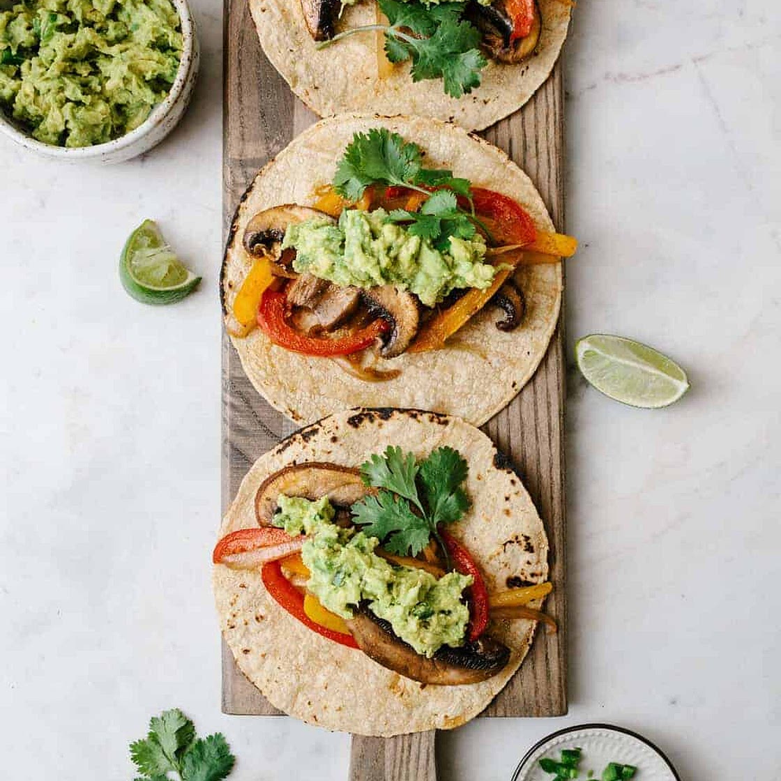 EASY PORTOBELLO FAJITAS (30-MINUTES)