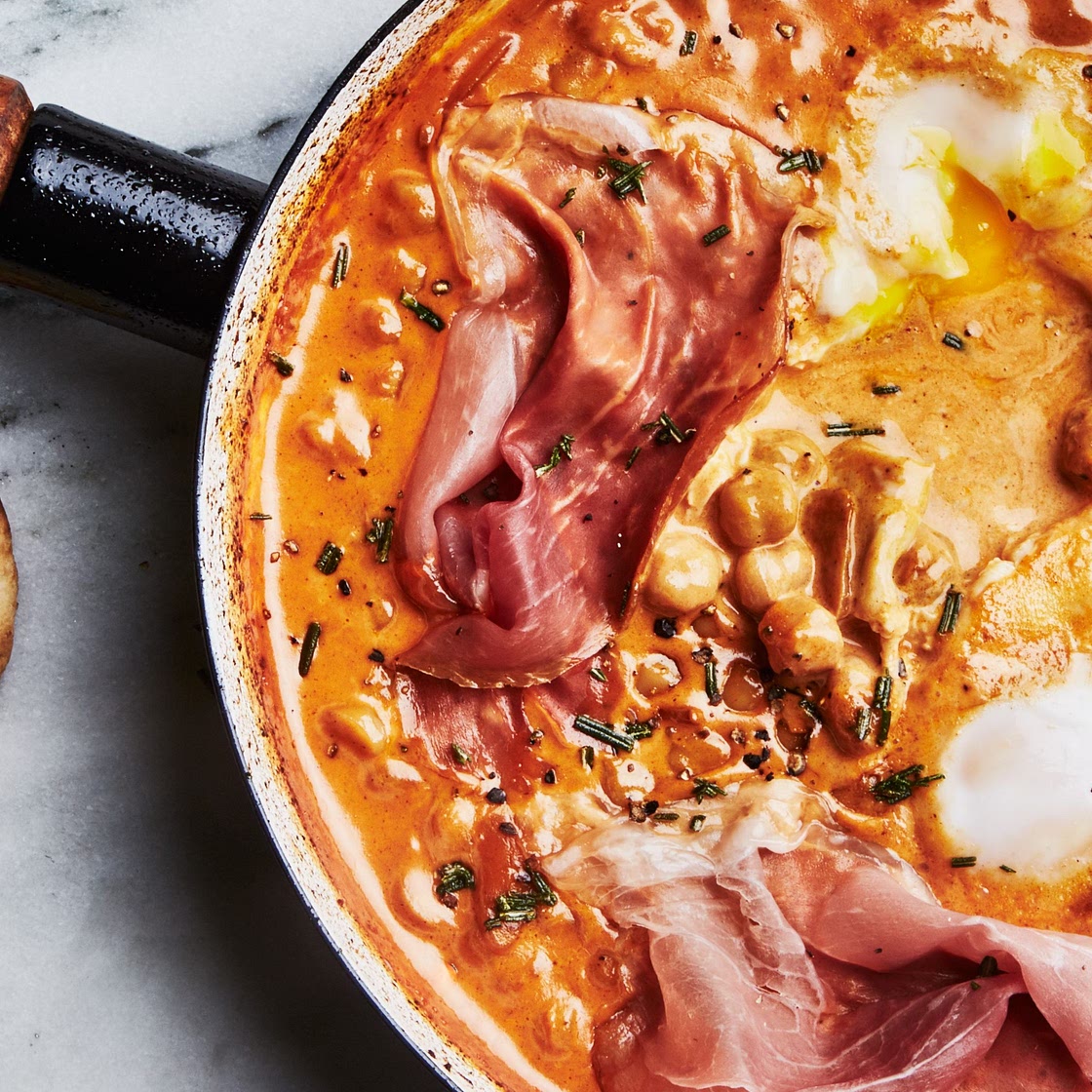 One-Skillet Creamy Chickpeas and Prosciutto