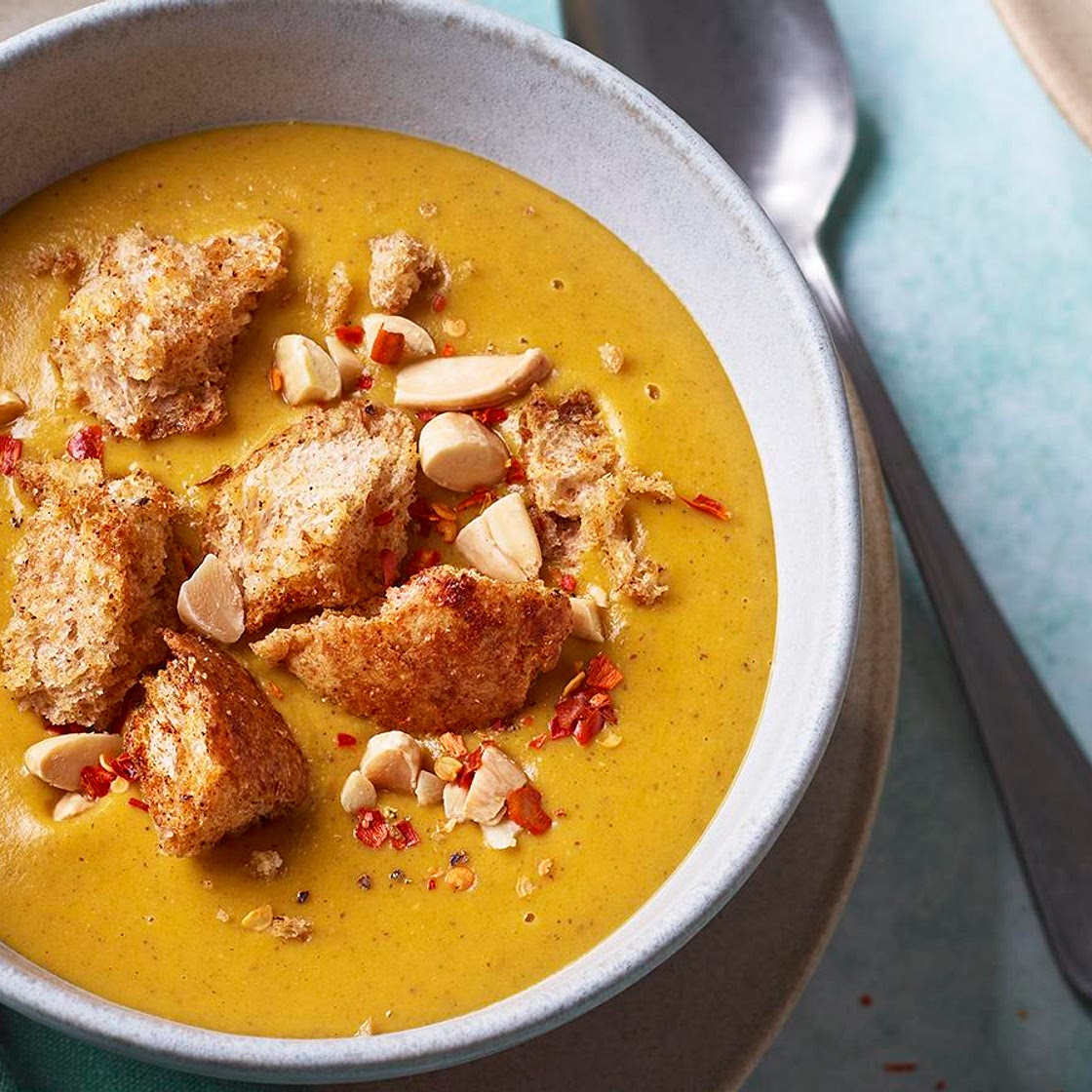 Carrot, lentil and almond soup with wholemeal croûtons