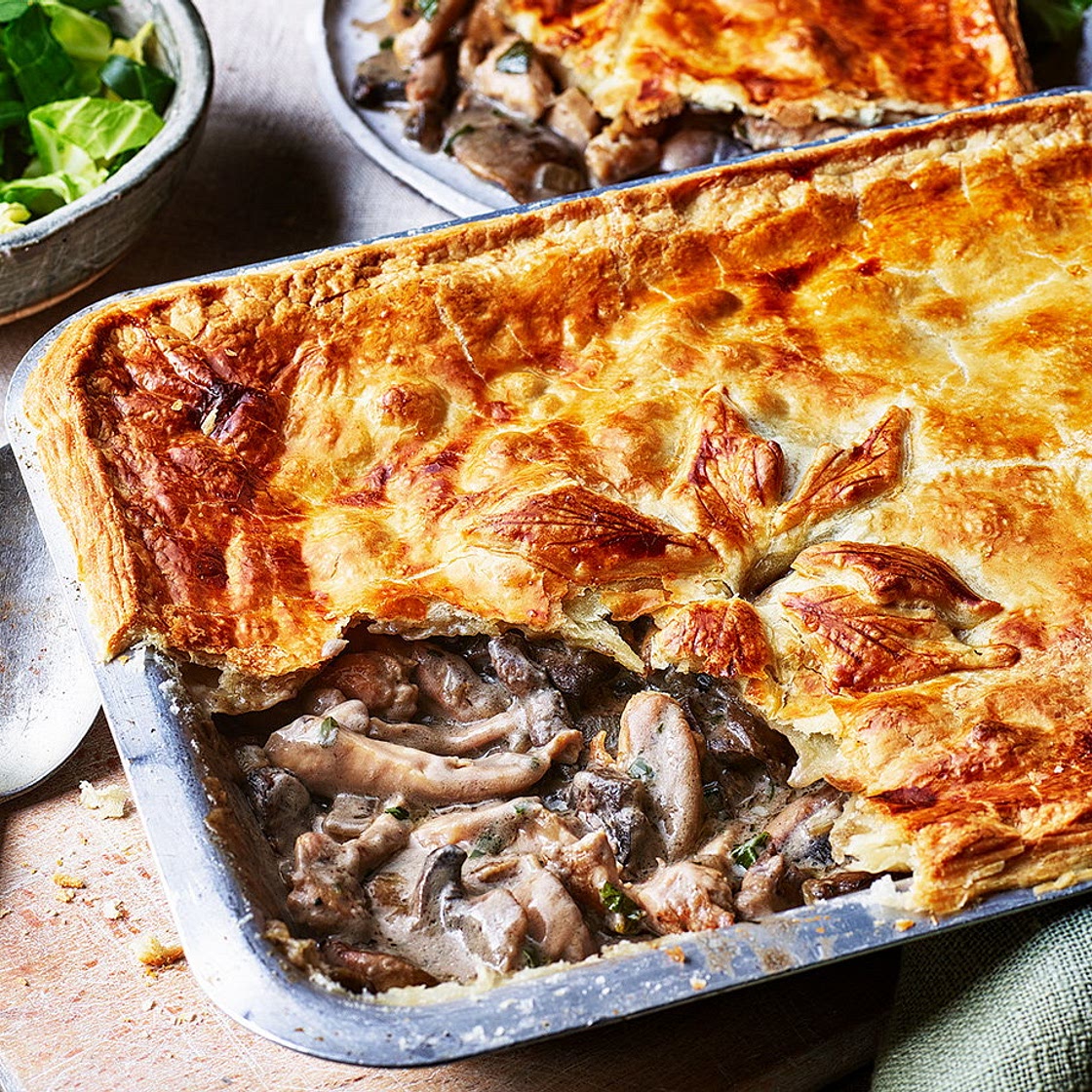 Chicken and mushroom pie