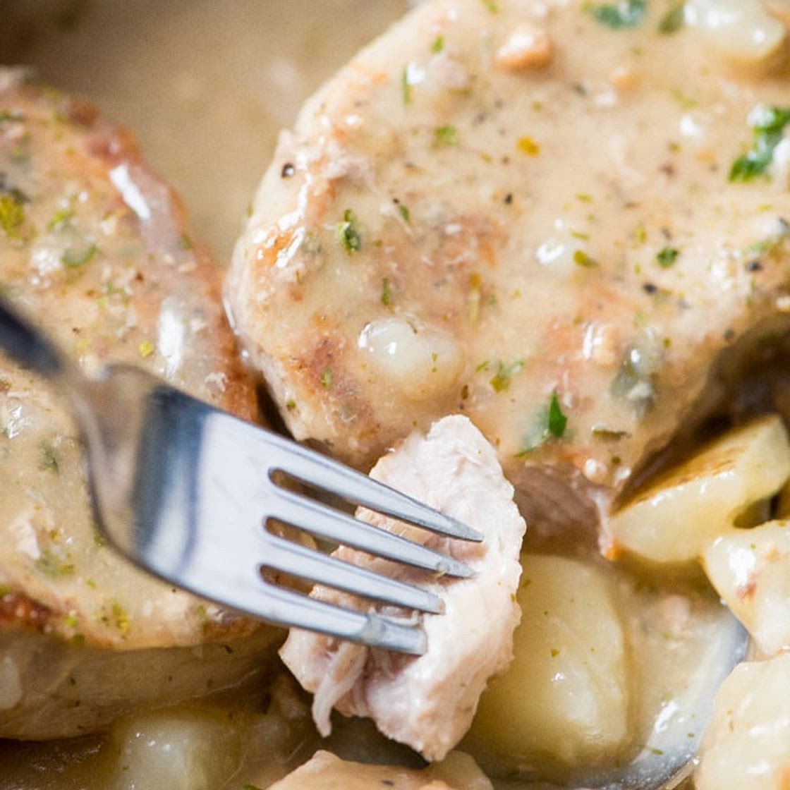 Slow Cooker Pork Chops and Potatoes