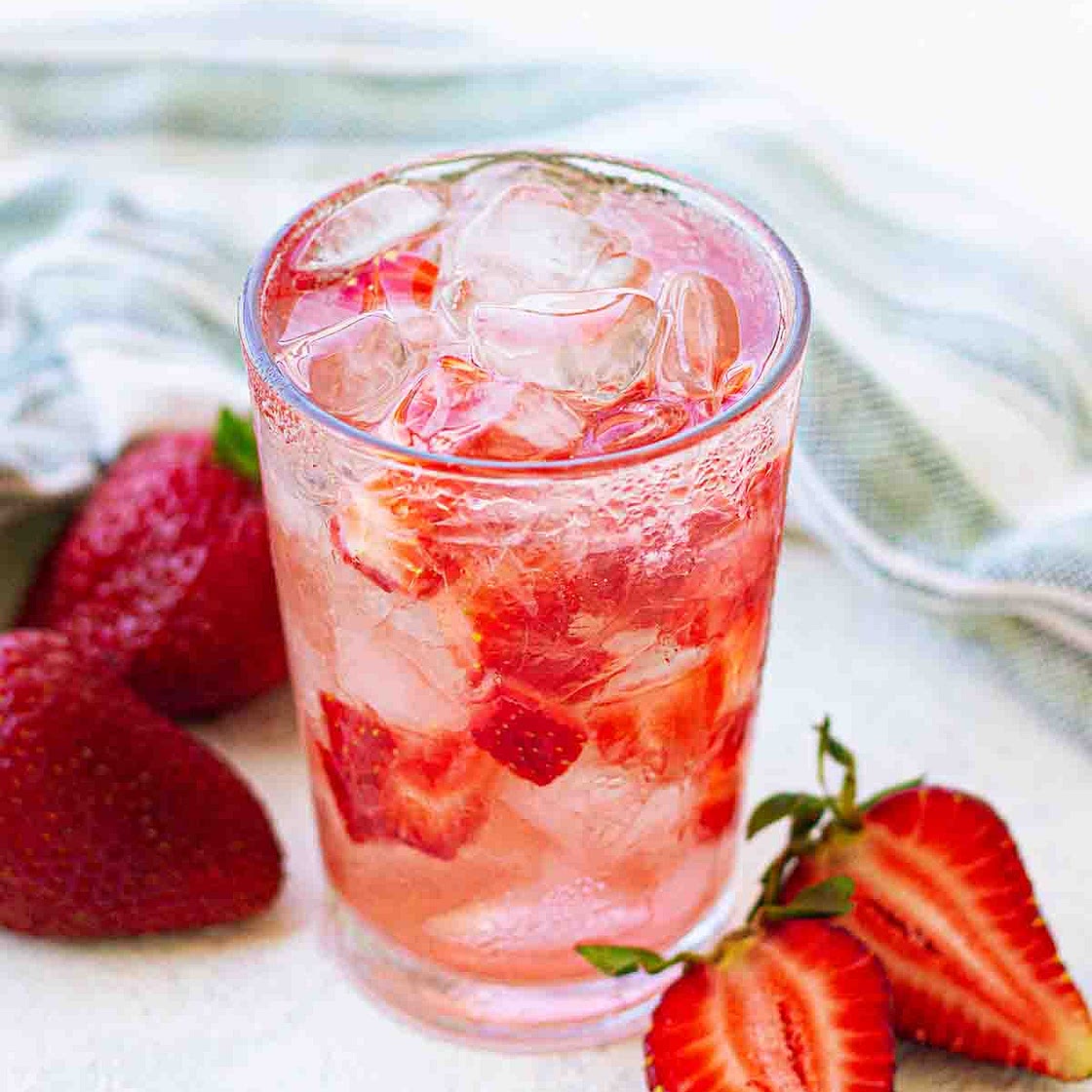 Starbucks Strawberry Acai Refresher Recipe