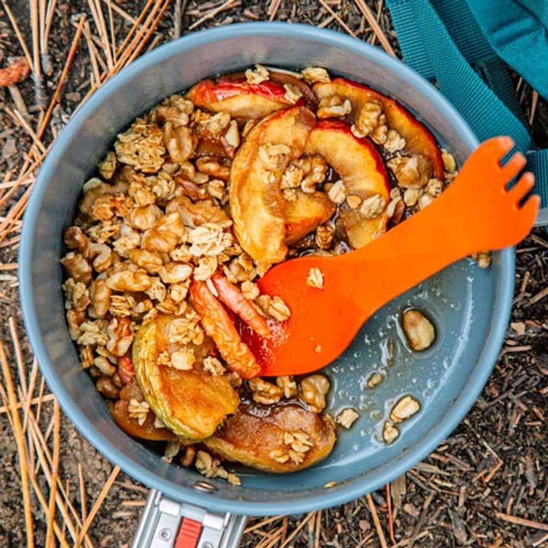 Backpacker's Apple Crisp