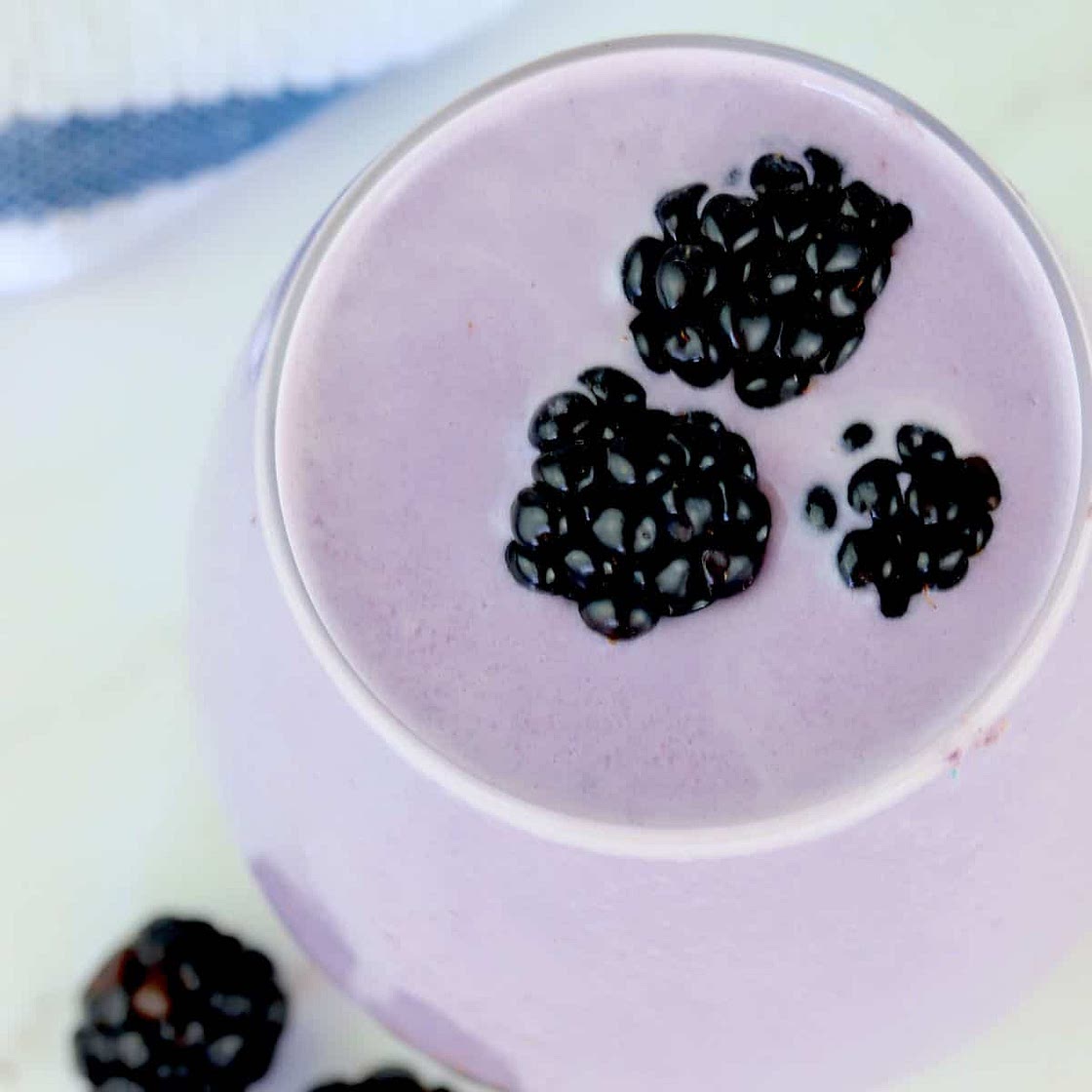 Low Carb Blackberry Smoothie
