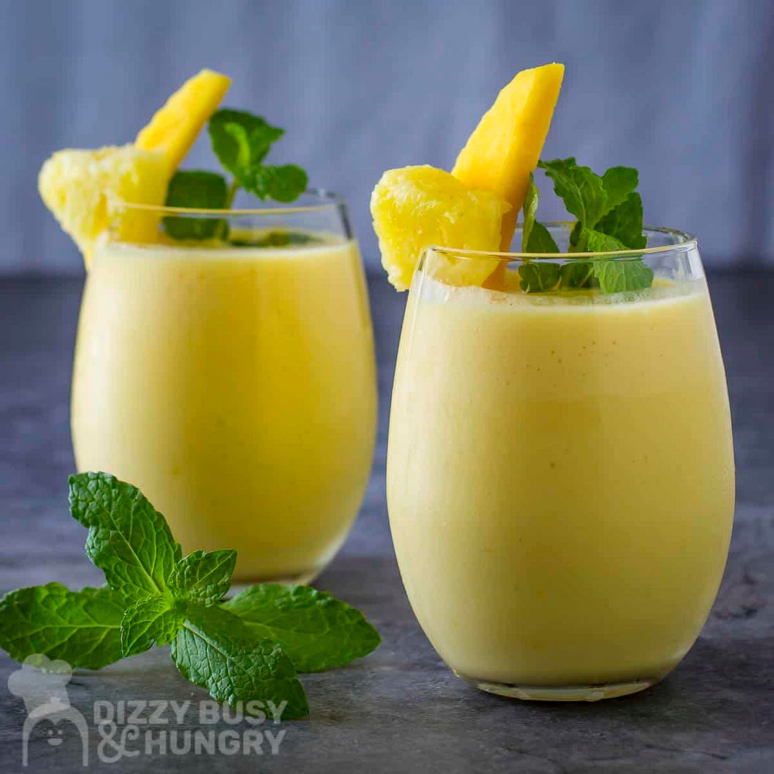 Mango And Pineapple Juice Smoothie