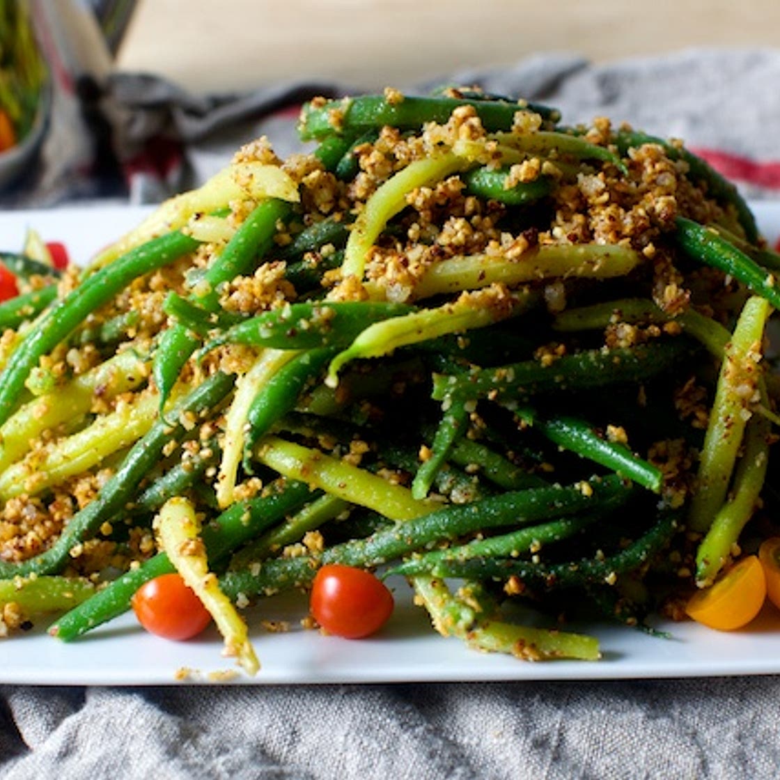green beans with almond pesto
