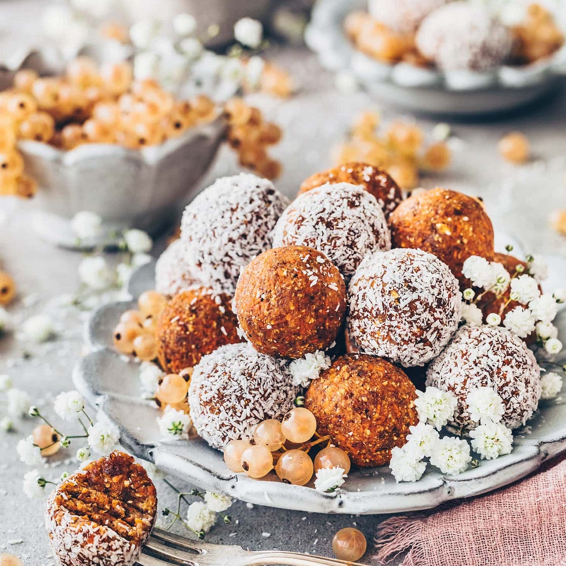 Carrot Cake Bliss Balls