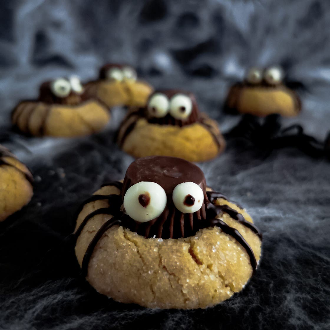 Halloween Peanut Butter Spider Cookies