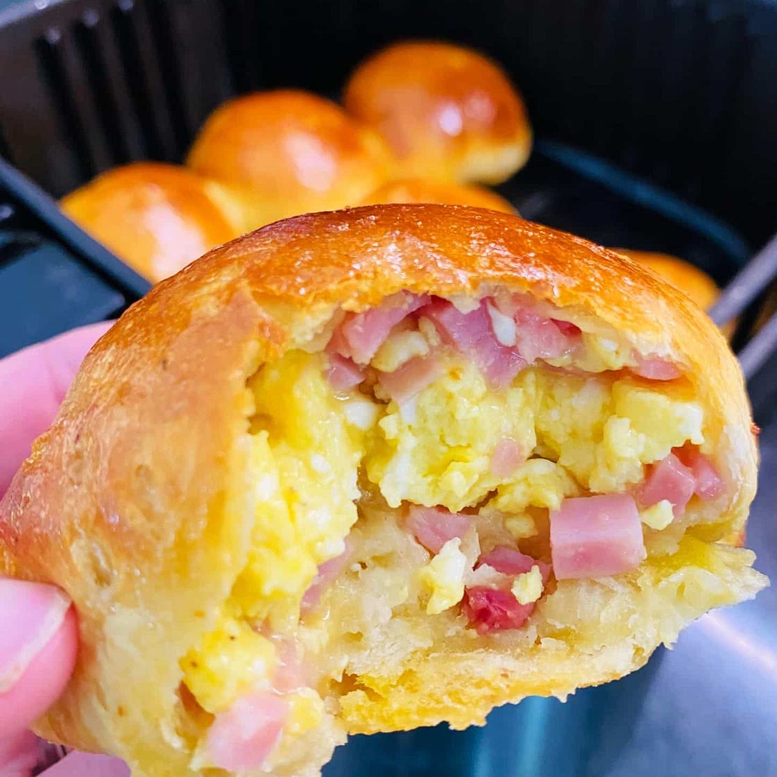 Air Fryer Breakfast Biscuit Bombs