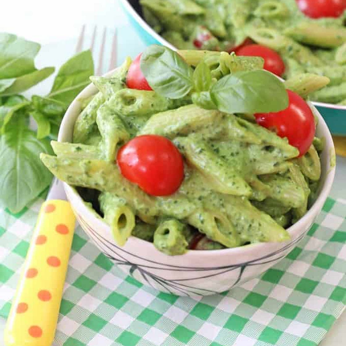 Creamy Avocado & Spinach Pasta