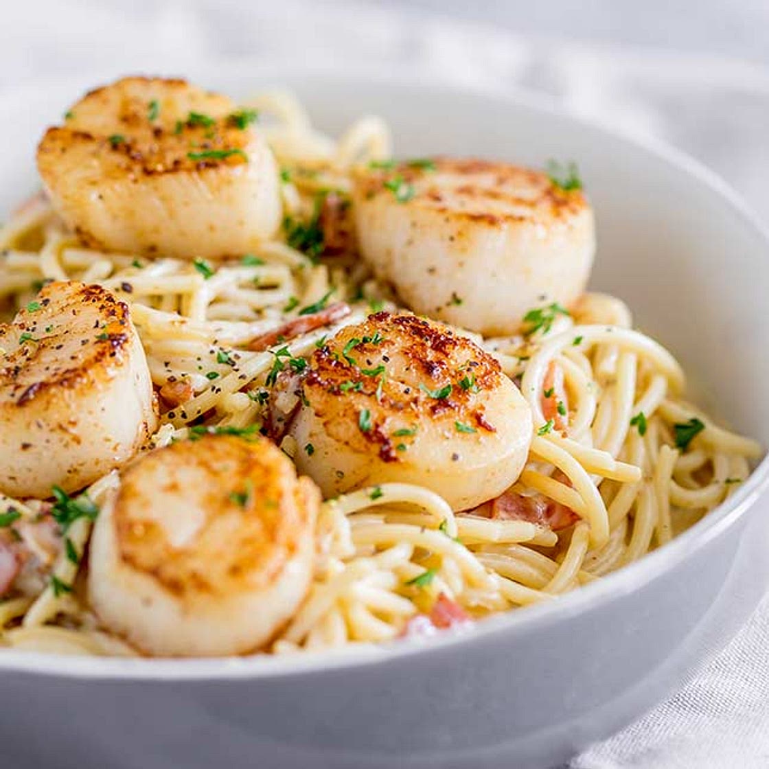 Pan Seared Scallop Pasta with Creamy Bacon Sauce