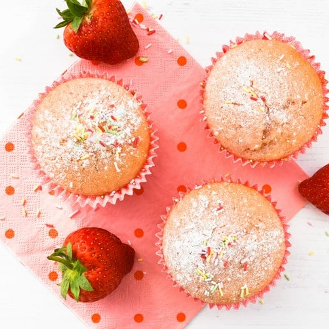 Vegan Strawberry Milkshake Muffins