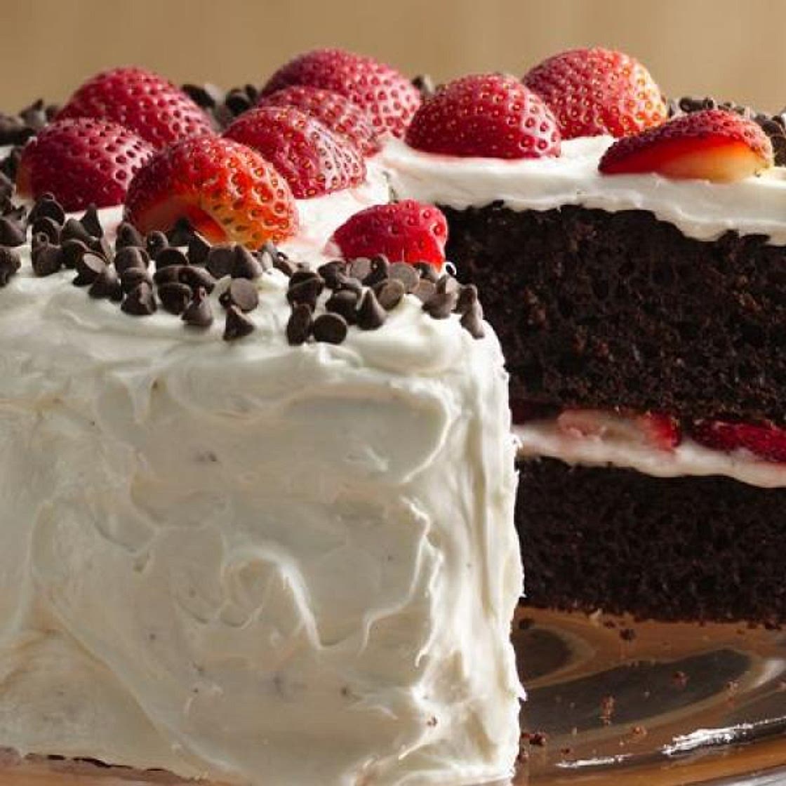 Receita de Bolo de chocolate com morango