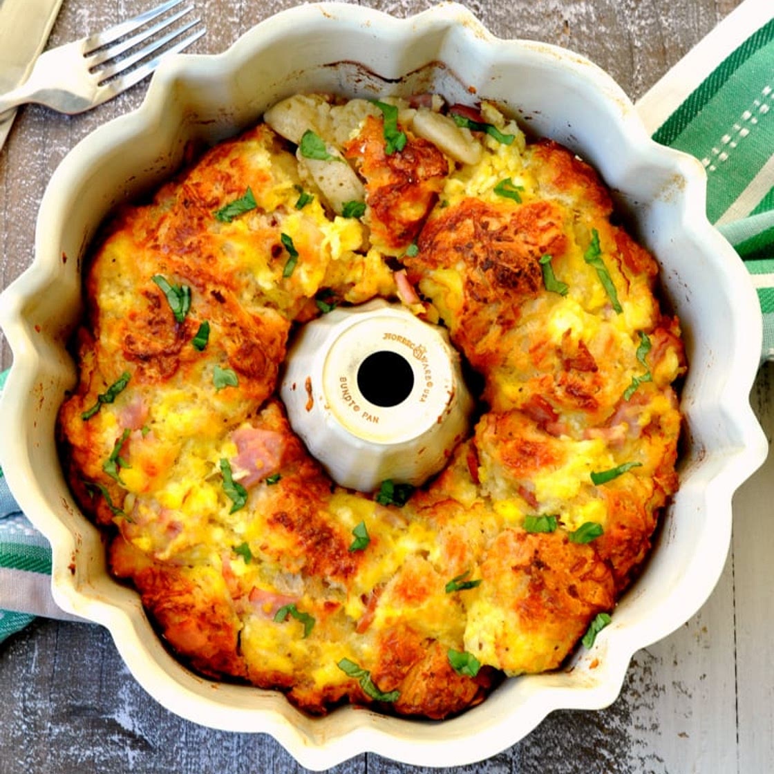 Savory Breakfast Monkey Bread