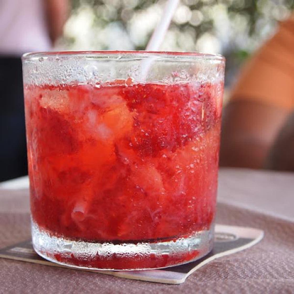 Caipirinha de morango com Vodka