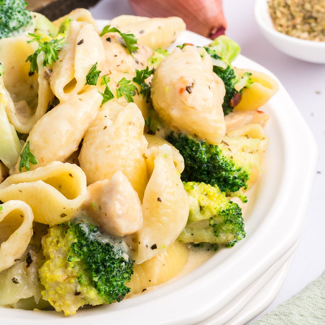 Easy Chicken and Broccoli Pasta