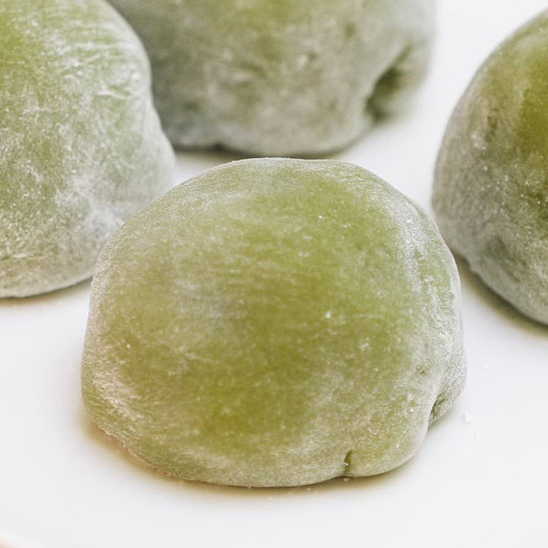 Matcha Mochi / Green Tea Mochi Recipe (+VIDEO)
