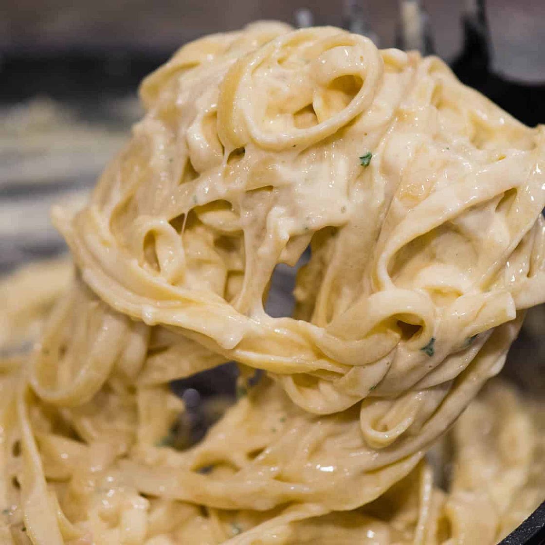 Fettuccine Alfredo