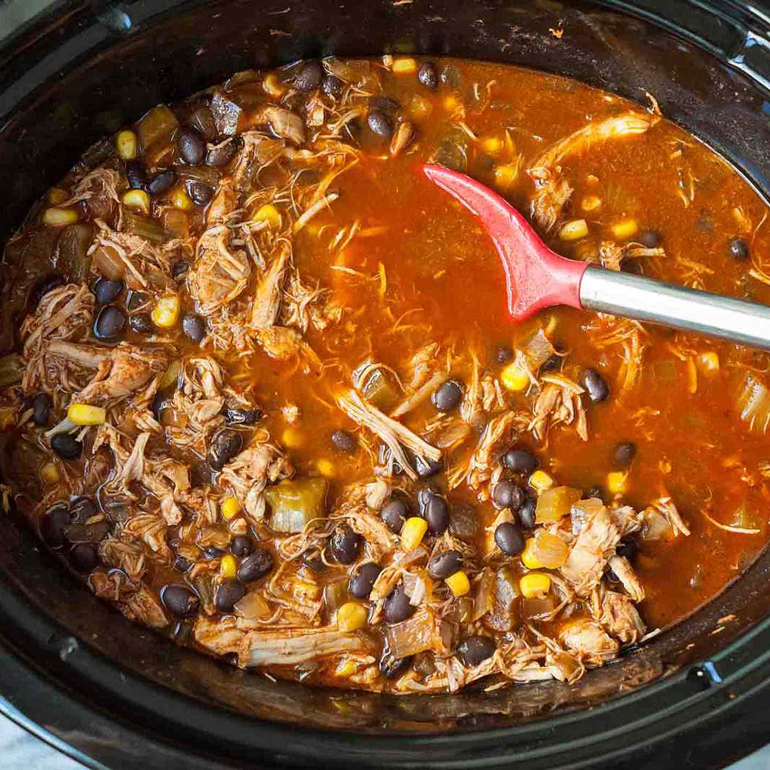 Easy Slow Cooker Chicken Chili