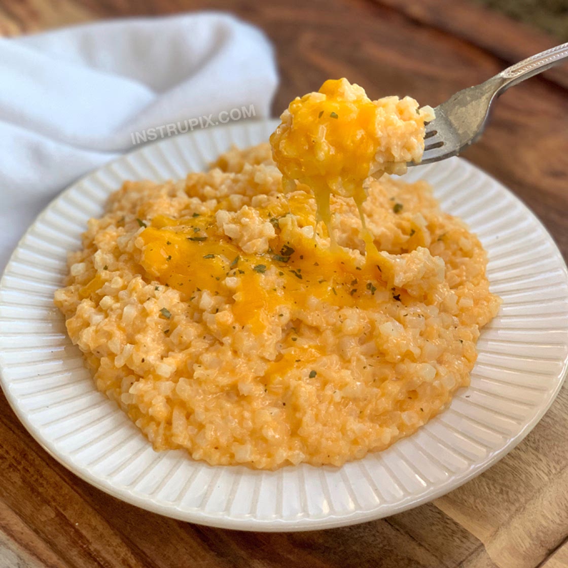 Easy Cheesy Cauliflower Rice (Keto & Low Carb)
