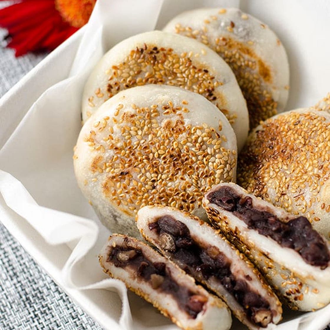 Sticky Rice Cakes with Red Bean Paste