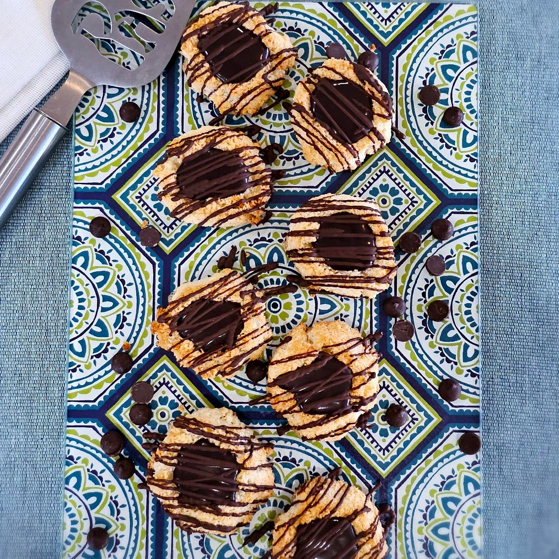 Chocolate Thumbprint Macaroons