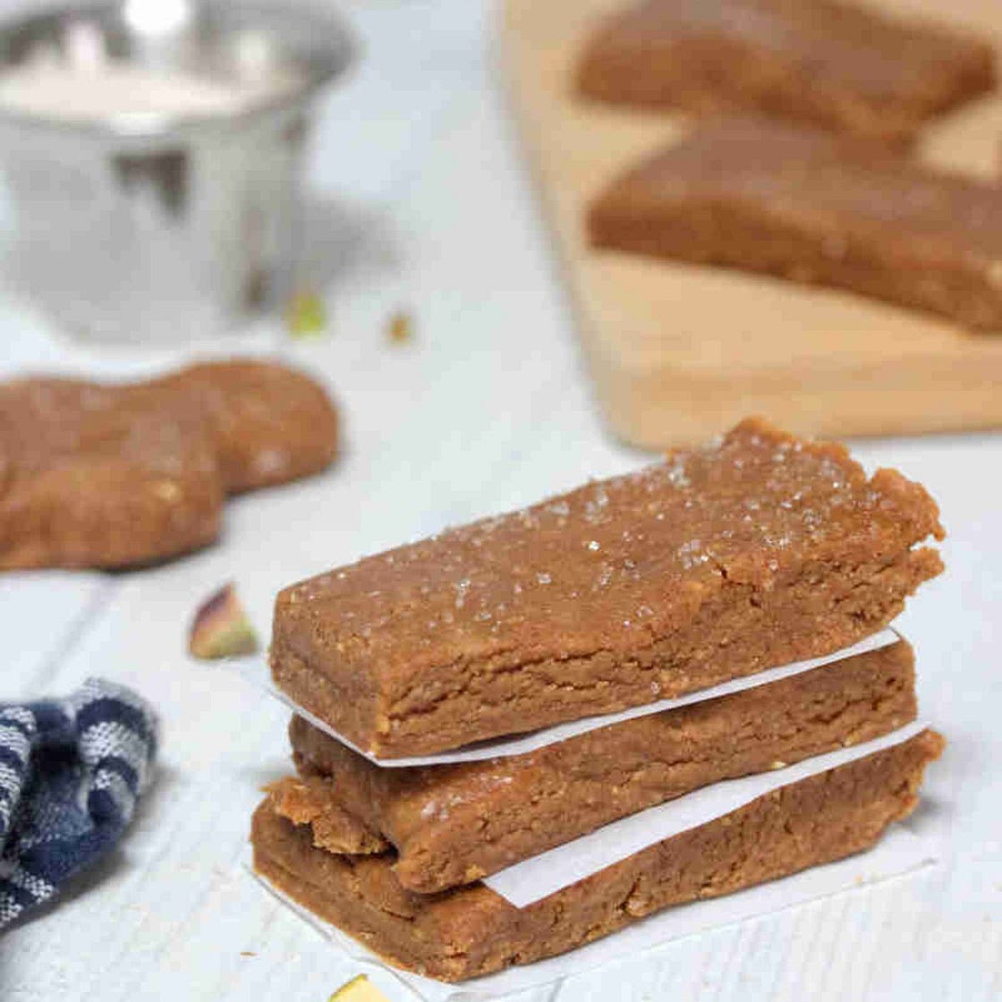 Gingerbread Protein Bars (Gluten-free)