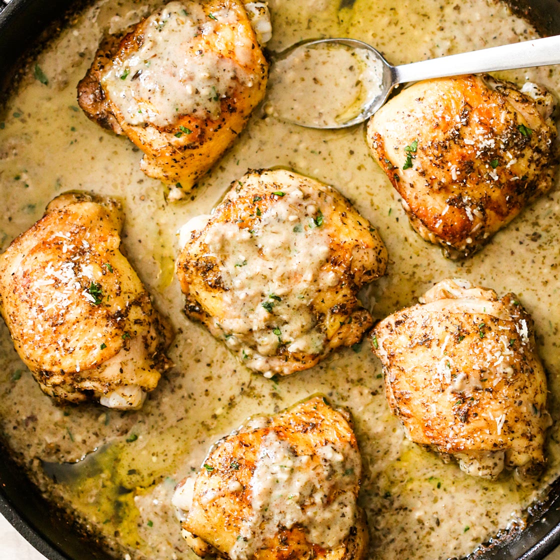One pan Baked Chicken with Garlic Parmesan Cream Sauce