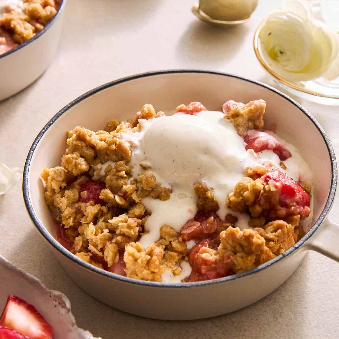 Strawberry Crisp with Oat Crumble
