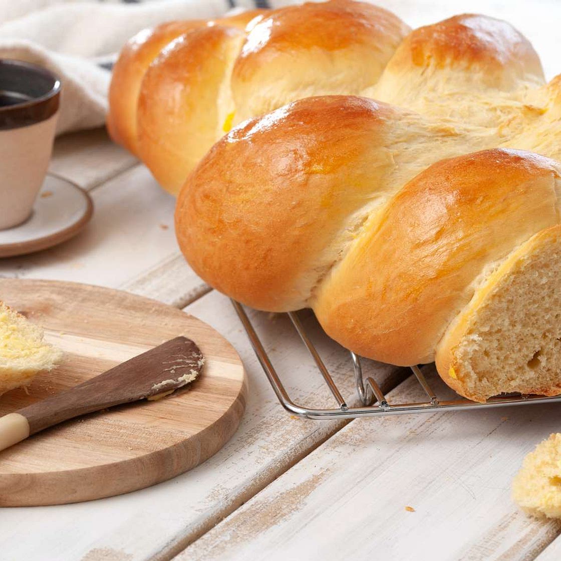 Kolach (Ukrainian Christmas Bread) Recipe