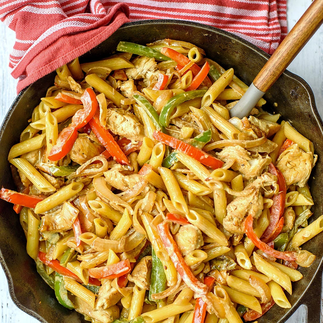 Chicken and Peppers in White Sauce