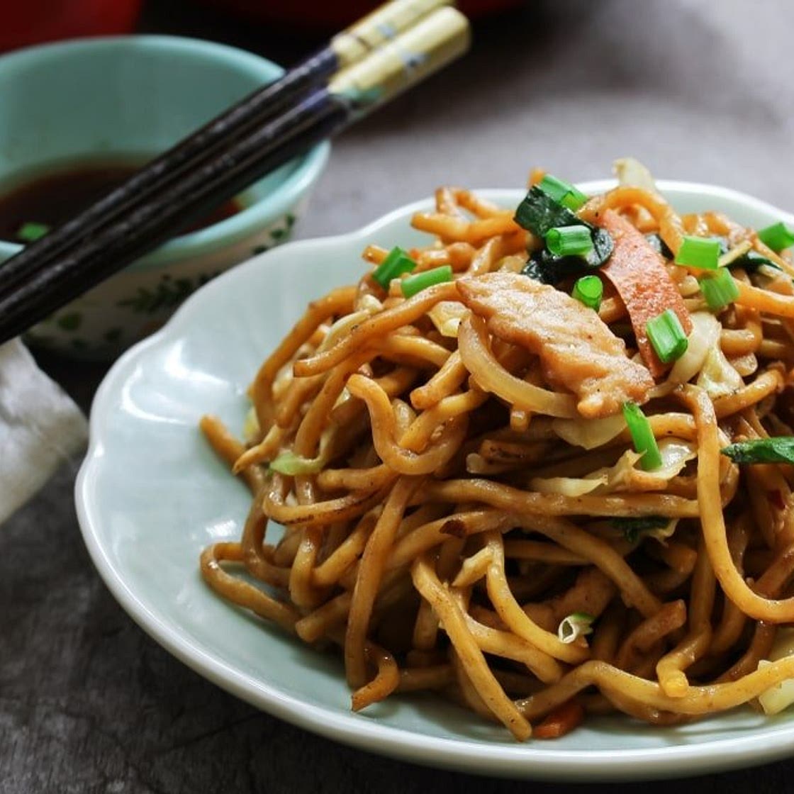 Chicken Lo Mein