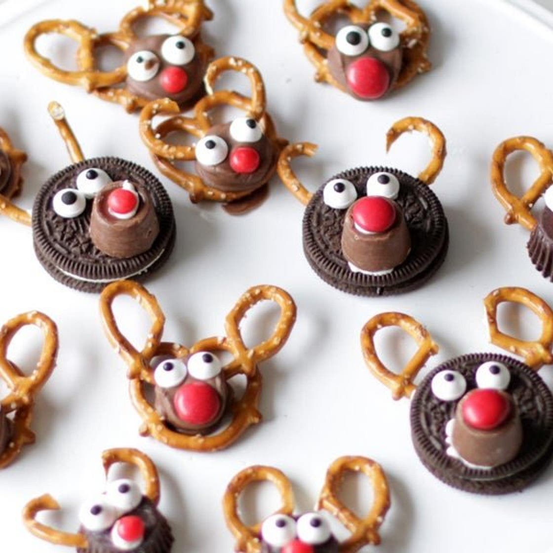 Pretzel Reindeer (3 options)