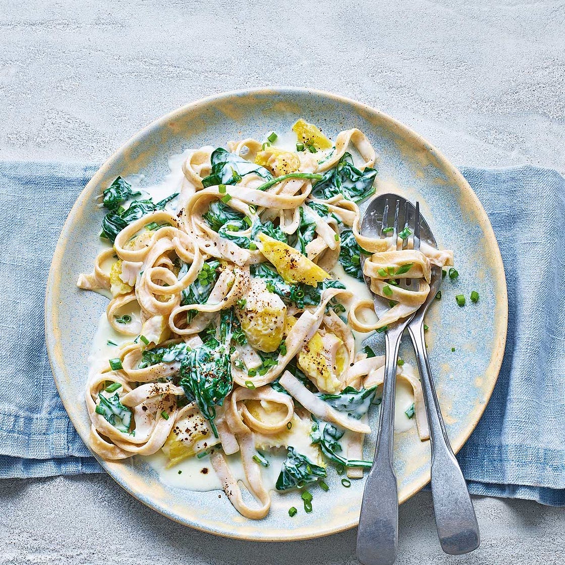Creamy smoked fish and spinach tagliatelle