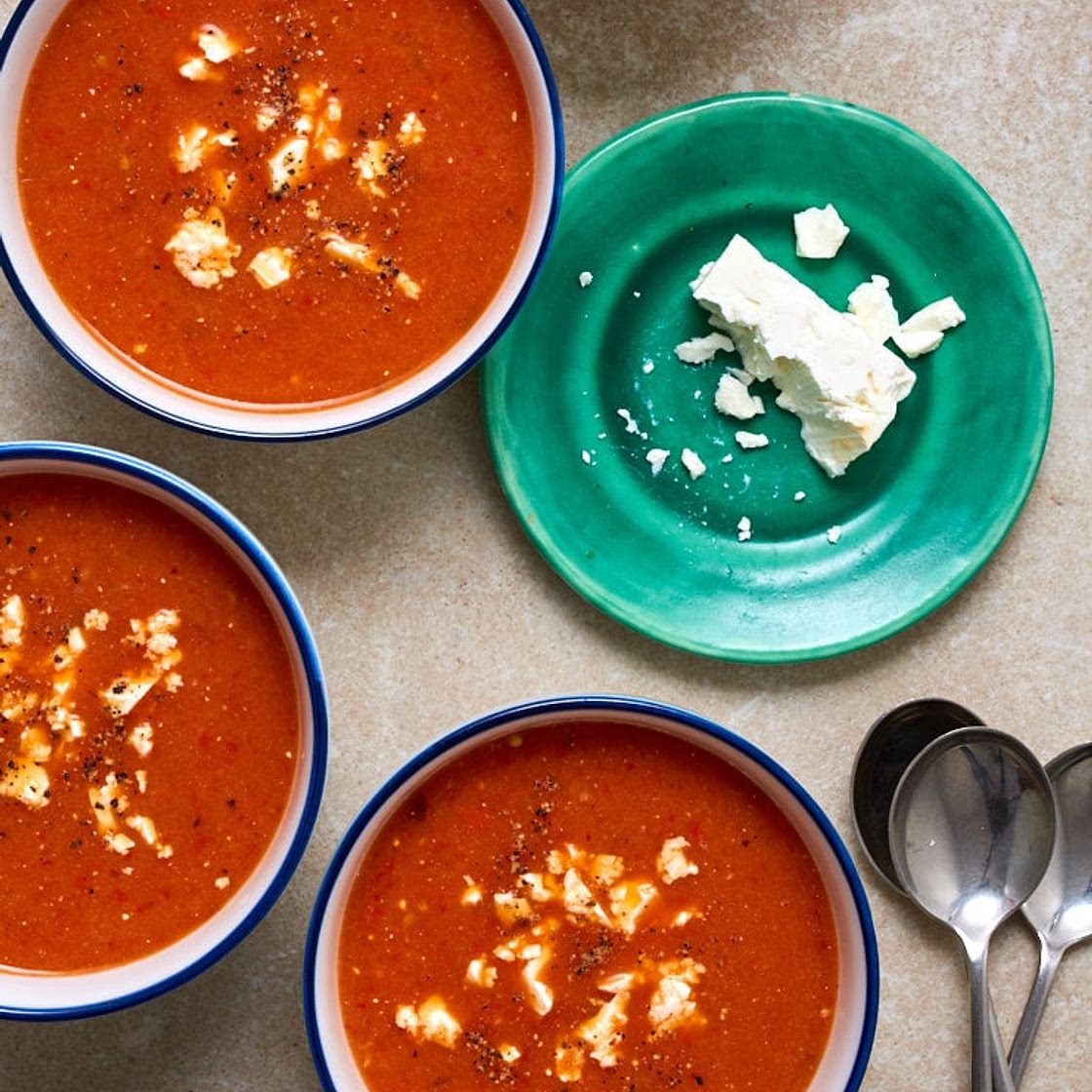 Roasted Red Pepper and Feta Soup | Slimming & Weight Watchers Friendly