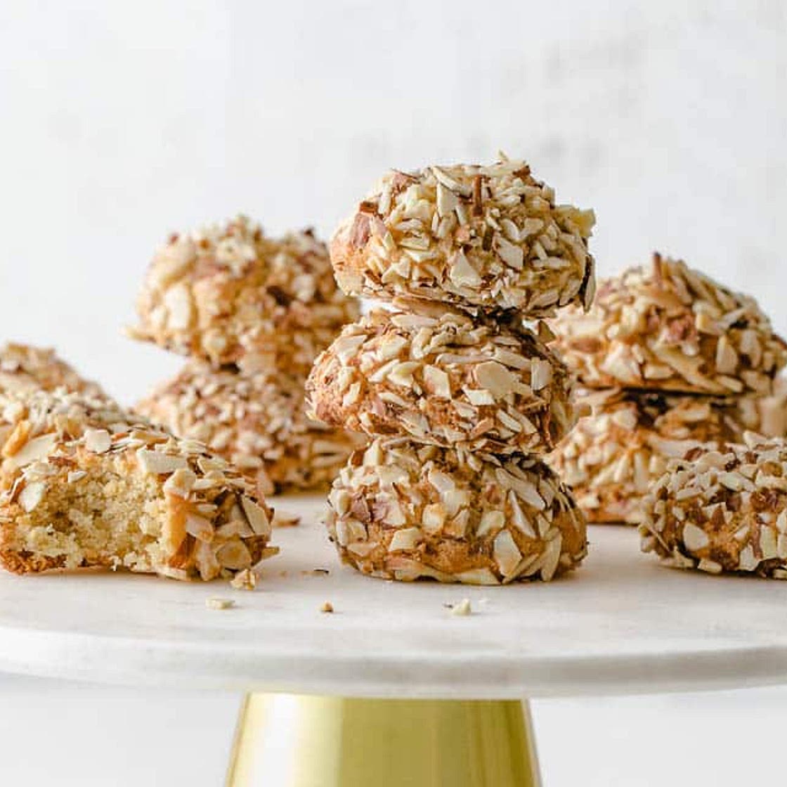 Amaretti Cookies