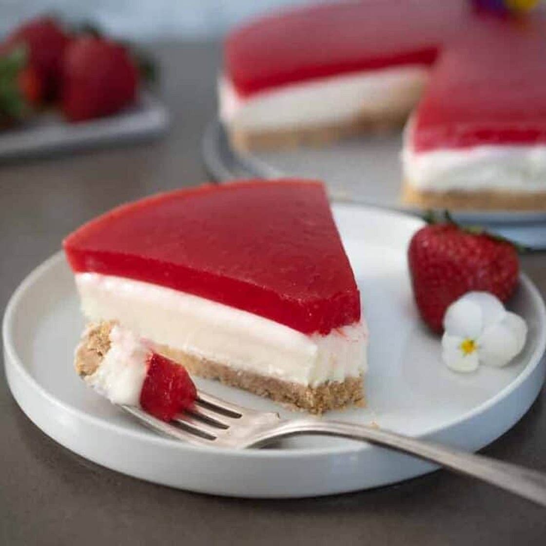 No Bake Fresh Strawberry Cheesecake