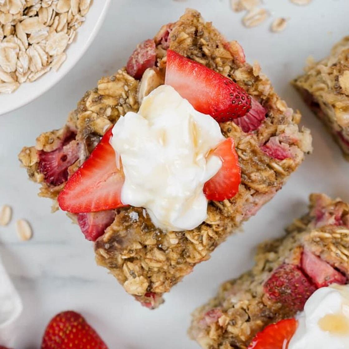 Strawberry Banana Baked Oatmeal