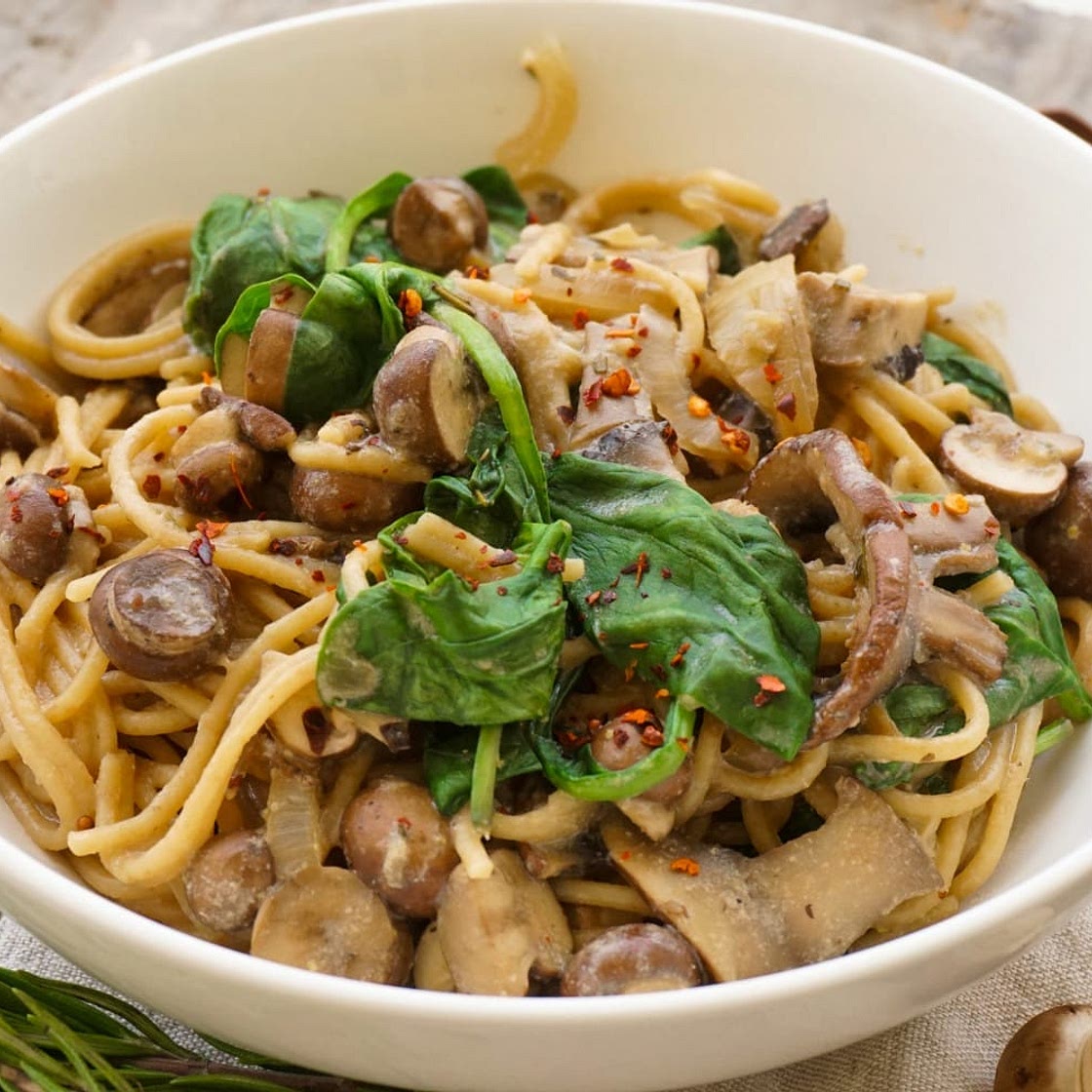 Sautéed Mushroom and Spinach One-Pot Pasta