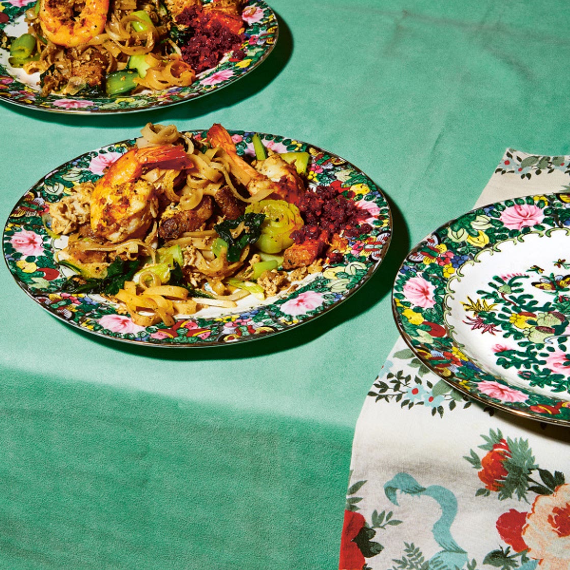 Pork and Prawn Rice Noodles (Kwetiau)